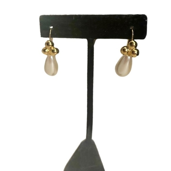 Unique Vintage Jewelry - Unique Vintage Gold and Pearl Earrings